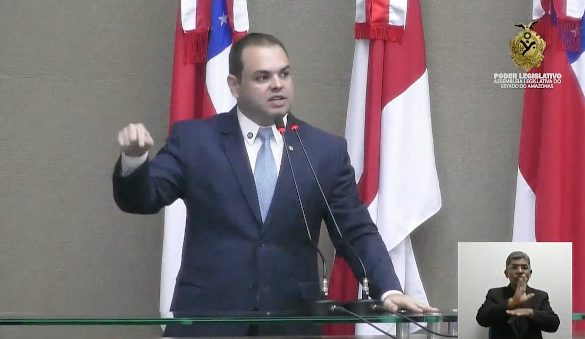 Roberto cidade desafia David Almeida