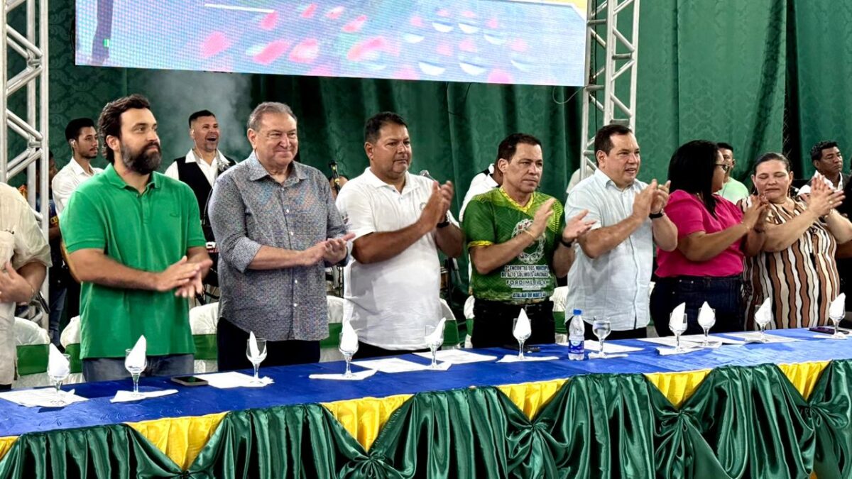 Átila Lins reforça compromissos do Congresso com alto rio Solimões
