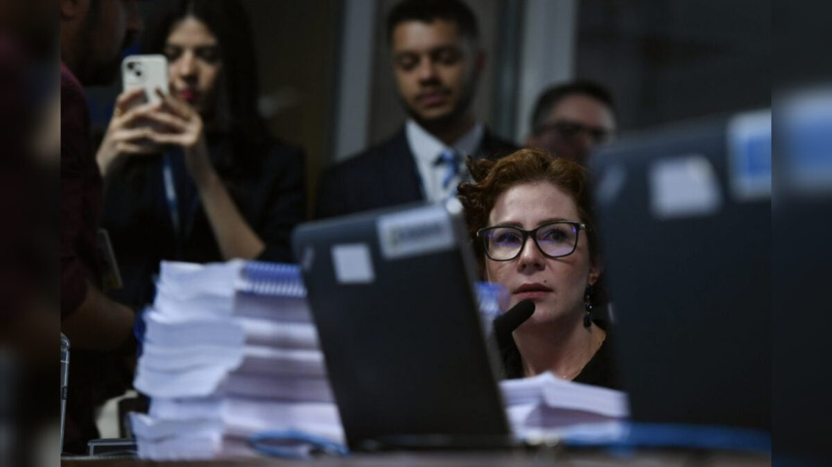 Zambelli vai continuar presa, decide Justiça italiana