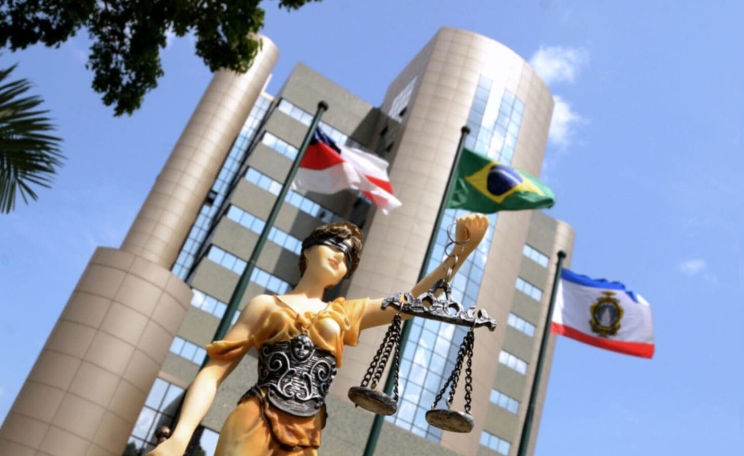 Escola pública em Manaus é fechada por ordem da Justiça