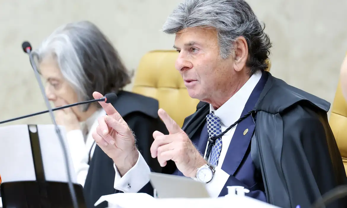 No exterior, atitude de Fux é vista como rompimento com colegas