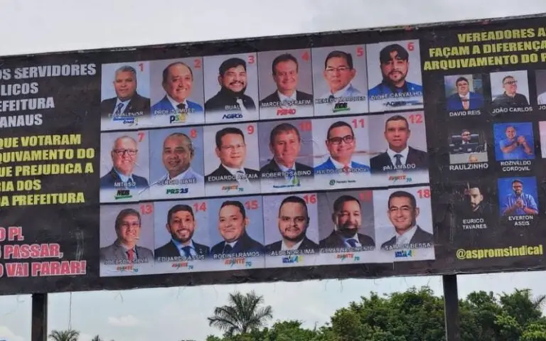 Vereadores a favor da mexida na previdência são expostos em outdoors em Manaus