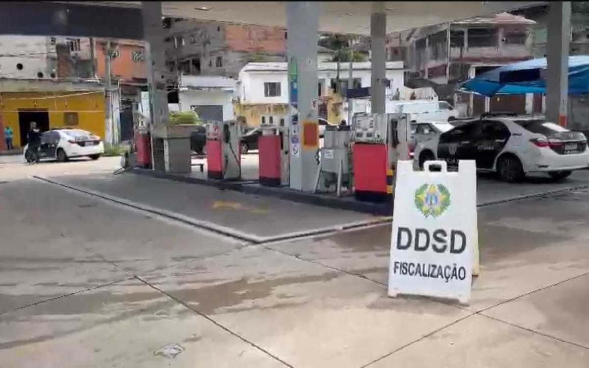 Metade de postos suspeitos de atuar para PCC não tem bandeira