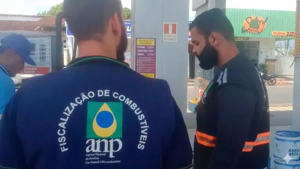ANP interdita postos suspeitos de cartel e gasolina adulterada em Parintins
