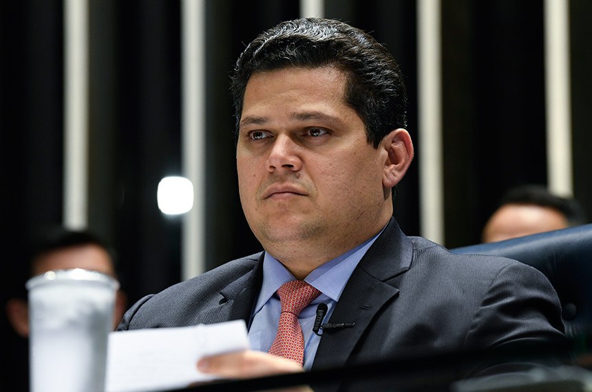 Alcolumbre se afobou e expôs sua veia fisiológica