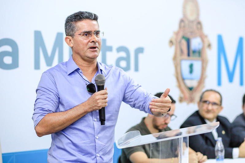 David Almeida antecipa renúncia