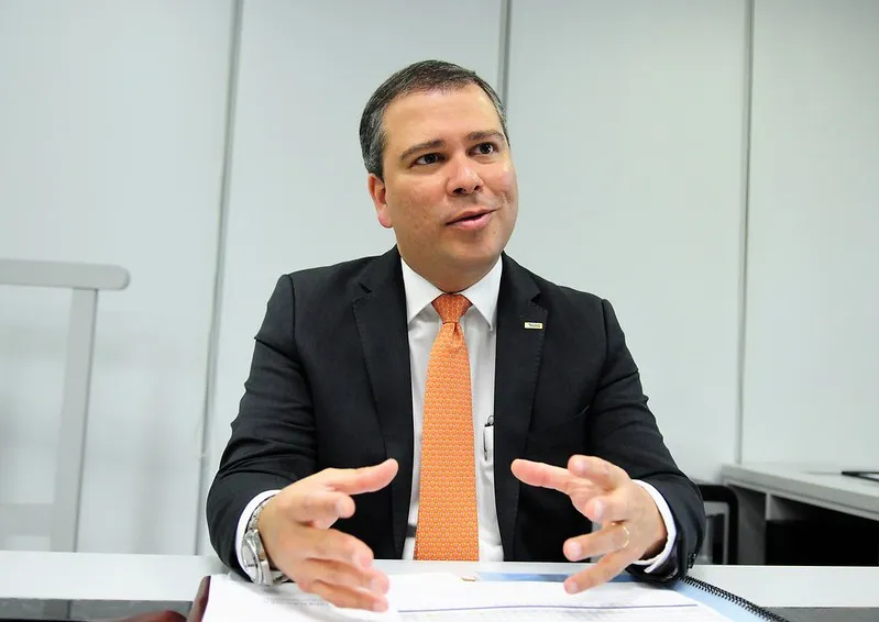 Ex-presidente do BRB é preso em nova fase de operação sobre o Master